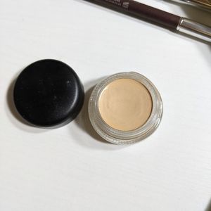 MAC Cosmetics Ochre eye primer